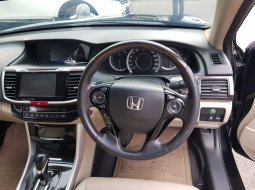 Honda Accord 2.4 VTi-L 2016 Hitam 10