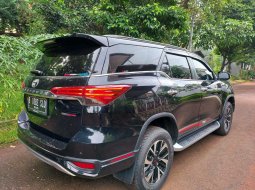 Toyota Fortuner New  4x4 2.8 GR Sport A/T DSL GR SPORT 2018 7