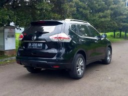 Mobil Nissan X-Trail 2017 2.5 terbaik di Banten 16