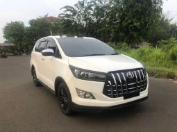 Mobil Toyota Venturer 2020 dijual, DKI Jakarta 6