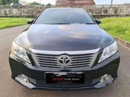 Mobil Toyota Camry 2012 V terbaik di Banten