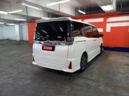 Jual Toyota Voxy 2.0 A/T 2020 harga murah di DKI Jakarta