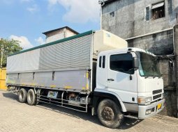 Mitsubishi Fuso build up tronton 6x2 wingbox 2010 FU510UZ 6D 40 6D40 2