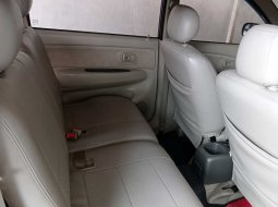 Jual mobil Toyota Avanza 2009 3