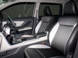 Toyota Veloz 1.5 Q AT 2021 Silver 10