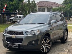 Chevrolet Captiva 2.0 Diesel Automatic Tahun 2015 Abu-abu Met Low Km 2