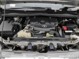 Mobil Toyota Kijang Innova 2018 V dijual, DKI Jakarta 8