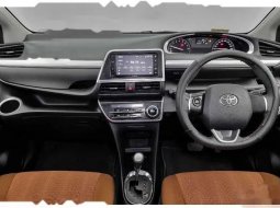 Mobil Toyota Sienta 2017 V terbaik di DKI Jakarta 5