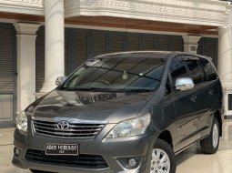 Toyota Kijang Innova 2.0 G Manual Tahun 2012 Abu-abu Metalik Mulus Full Ori 3