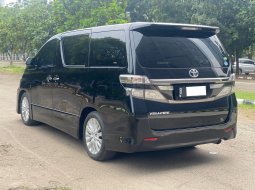 Toyota Vellfire ZG AUDIOLESS AT 2014 Hitam 5