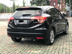 Honda HR-V E CVT 2017 Hitam 4