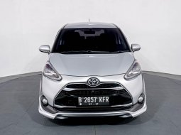 Toyota Sienta Q CVT 2017