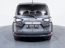 Toyota Sienta V MT 2017 2
