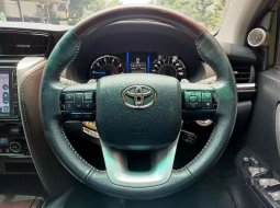 DKI Jakarta, Toyota Fortuner TRD 2020 kondisi terawat 11