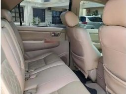 Jual mobil bekas murah Toyota Fortuner G 2010 di DKI Jakarta 3