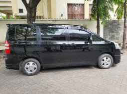 Toyota NAV1 V 2013 Hitam 3