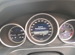 Mercedes-Benz E-Class E 200 2016 Hitam 10