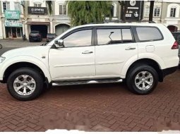 Mobil Mitsubishi Pajero Sport 2015 Dakar terbaik di Banten 4
