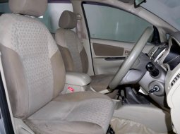 Toyota Kijang Innova 2.0 G 6