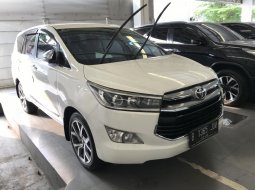 Toyota Innova 2.4 Q AT 2016 1