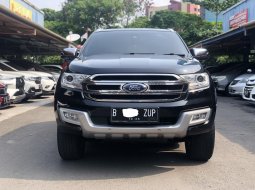 Ford Everest Titanium Plus 2015 Hitam 1