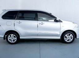 JUAL Toyota Avanza 1.3 Veloz AT 2015 Silver 5