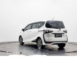 Jual mobil bekas murah Toyota Sienta V 2018 di Jawa Barat 10