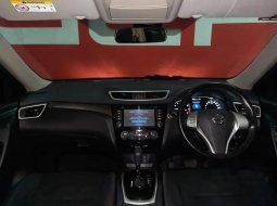 Mobil Nissan X-Trail 2017 2.0 terbaik di DKI Jakarta 6