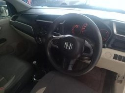 Jual mobil bekas murah Honda Brio Satya E 2018 di Jawa Timur 4