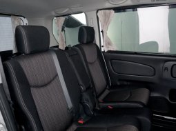 Nissan Serena 2.0 Highway Star 5