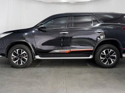 Toyota Fortuner 2.4 VRZ AT 2019 1