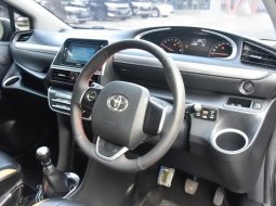 (DP 13JT) Toyota Sienta V MT 2016 5