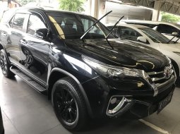 Toyota Fortuner 2.4 VRZ AT 2018