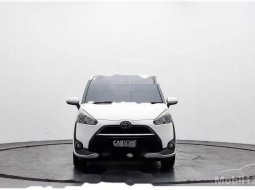 Mobil Toyota Sienta 2017 V dijual, Jawa Barat 8