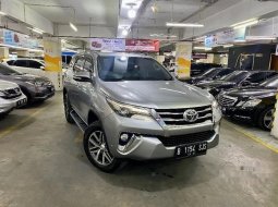 DKI Jakarta, Toyota Fortuner VRZ 2017 kondisi terawat 17