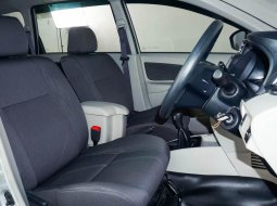 Toyota Avanza 1.3G MT 8