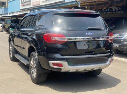 FORD EVEREST TITANIUM AT HITAM 2015 5