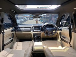 FORD EVEREST TITANIUM AT HITAM 2015 8