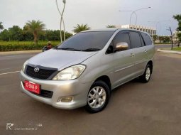Jual Toyota Kijang Innova V 2005 harga murah di Banten