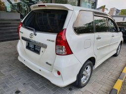 Toyota Avanza 1.5 Veloz AT 2014 4