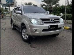 Jual mobil Toyota Fortuner G Luxury 2007 bekas, DKI Jakarta 9