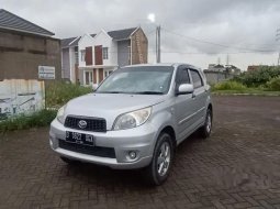 Jual Daihatsu Terios TS 2011 harga murah di Jawa Barat 10