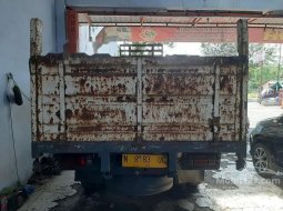 Jawa Timur, jual mobil Isuzu Elf 2011 dengan harga terjangkau 1