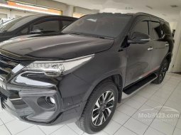 Mobil Toyota Fortuner 2018 TRD dijual, Banten 14