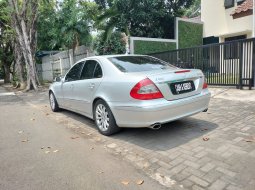 Mercedes-Benz E-Class E 280 7G- TRONIC AT 2008 3