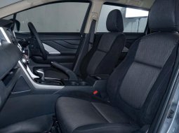 Mitsubishi Xpander Sport AT 2018 Grey 10