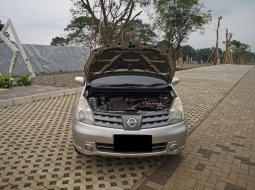 Nissan Grand Livina Ultimate 2009 Silver 5