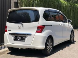 Jual mobil bekas murah Honda Freed S 2012 di Jawa Barat 7