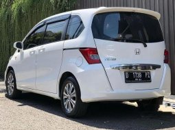 Jual mobil bekas murah Honda Freed S 2012 di Jawa Barat 9