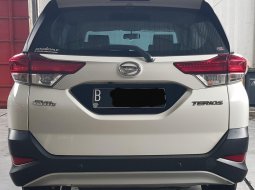 Daihatsu Terios R Manual 2019 Putih Km 35rban Mulus Siap Pakai 2